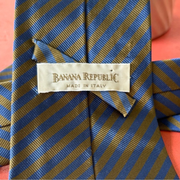BANANA REPUBLIC 100% Italian Silk Vintage 90s Y2K Diagonal Stripe Necktie - Picture 6 of 6